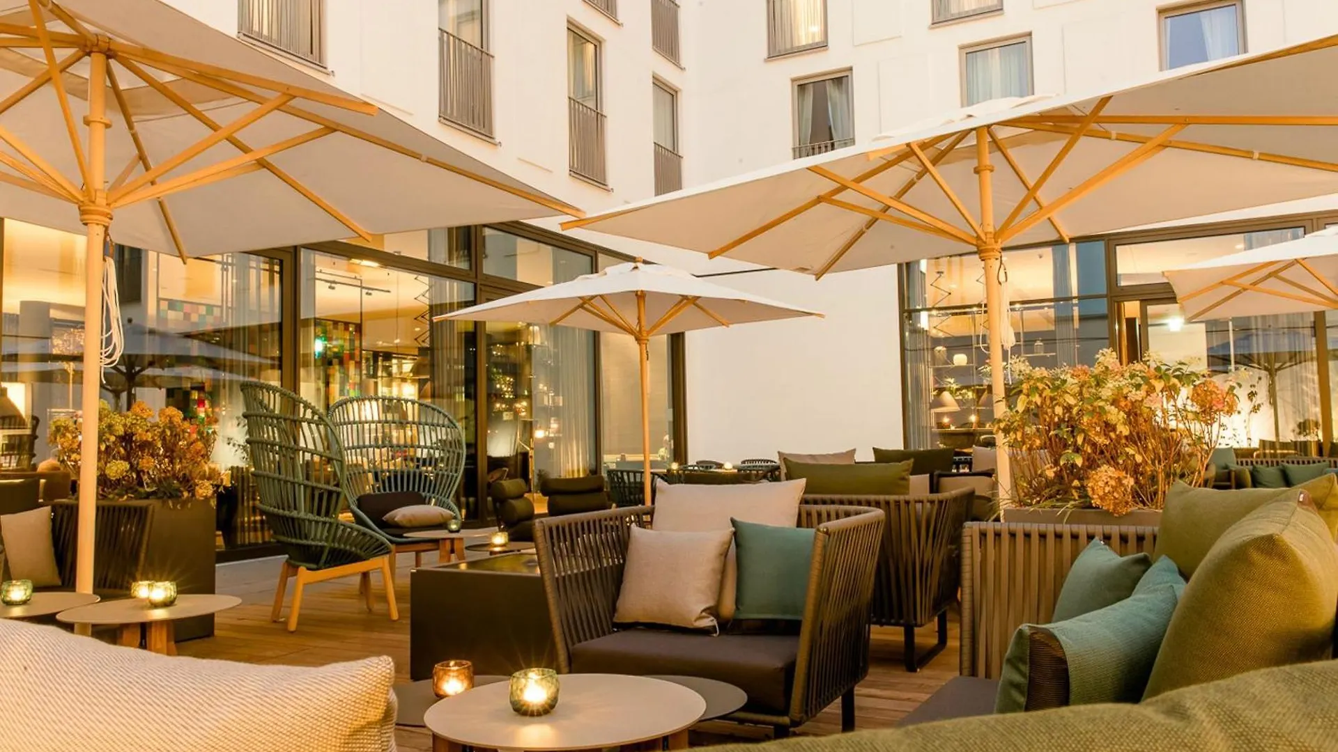 Hotel Motel One Koeln-Neumarkt