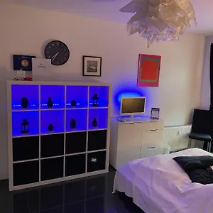 Apartment El Guess
